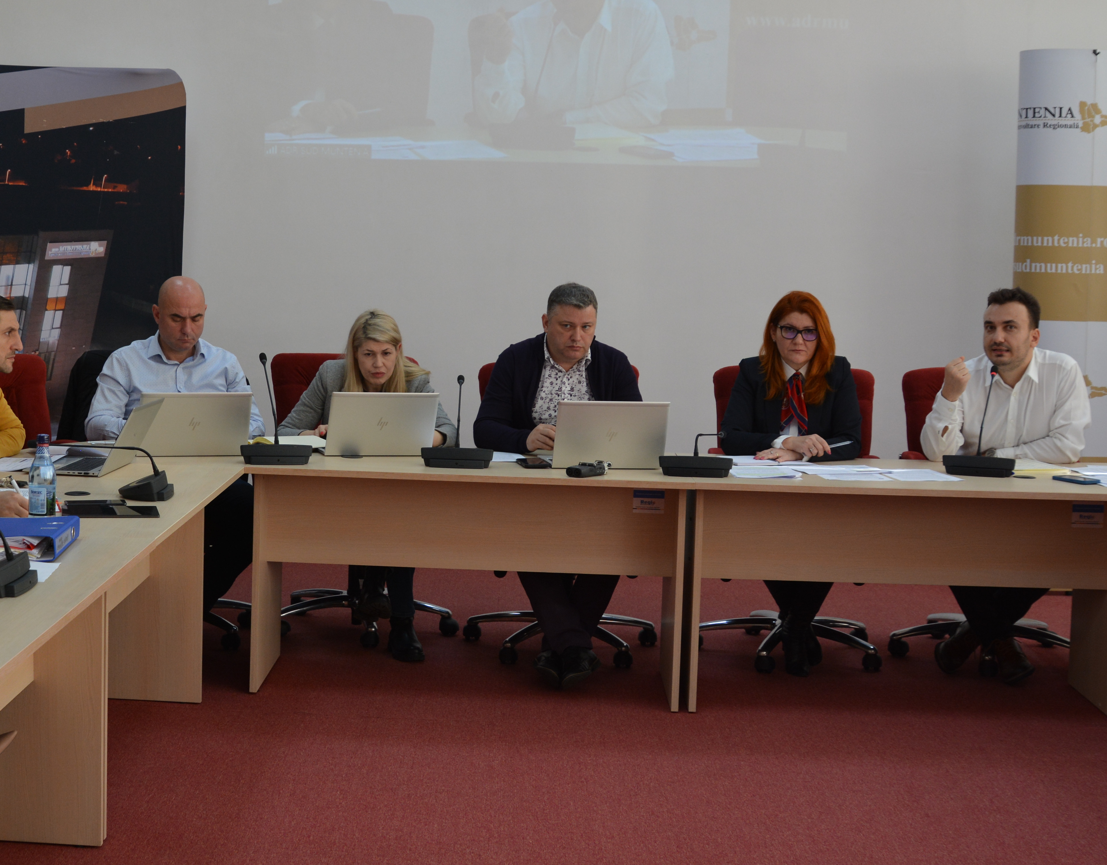 ADR Sud-Muntenia a organizat prima ședință tehnică cu beneficiarii Proiectului „Program de Investiții Eficiență Energetică pentru Clădiri Publice Sud Muntenia”