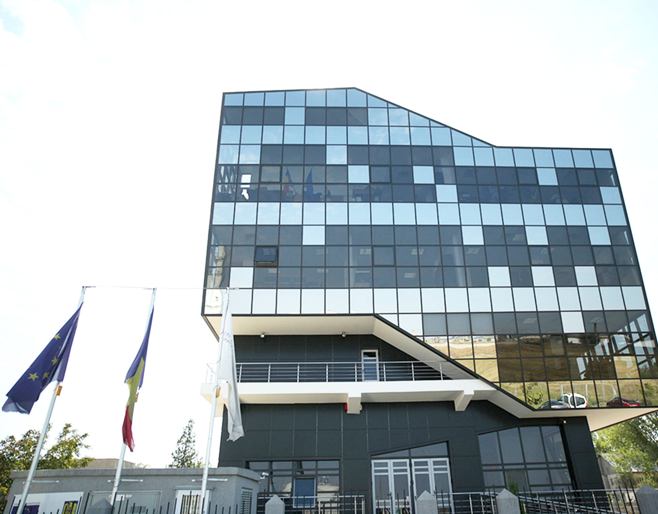 Primul contract semnat de ADR Sud Muntenia pentru finanțarea documentației proiectelor de specializare inteligentă din regiunea Sud Muntenia