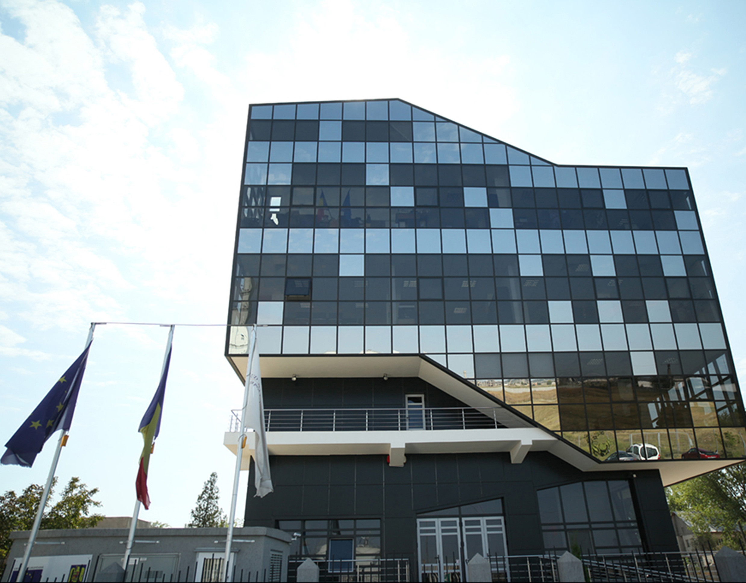 Concurs, în data de 6 ianuarie 2022, pentru ocuparea a două posturi de expert (cu rolul de experți achiziții) în cadrul Serviciului Implementare E.L.E.N.A., la sediul central din municipiul Călărași